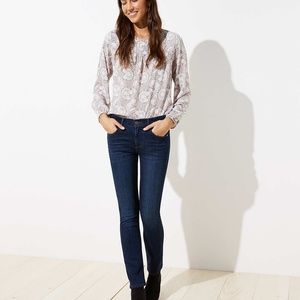MODERN STRAIGHT LEG JEANS IN DARK INDIGO WASH